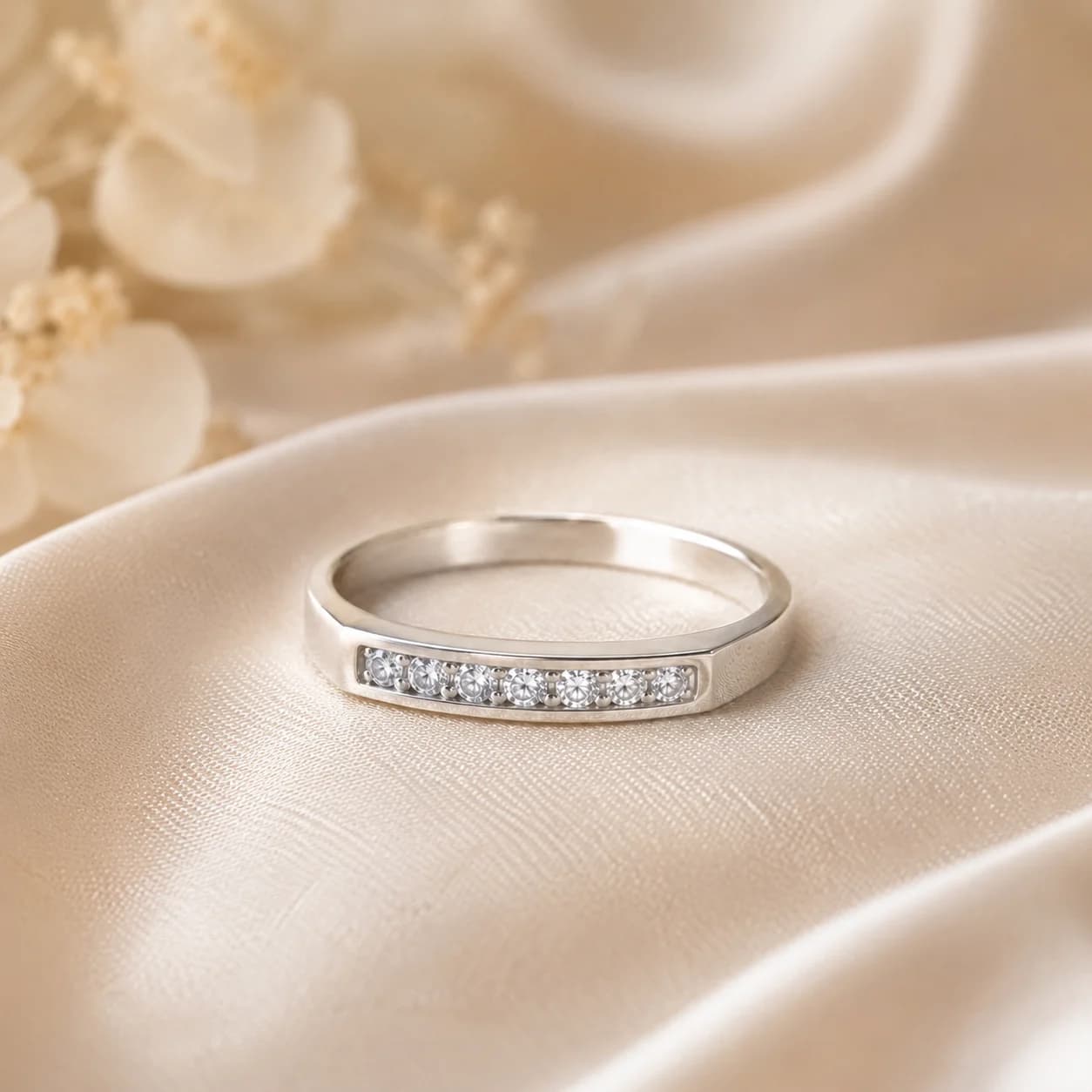 Anillo de Plata 925 con Circonias – Lúmina